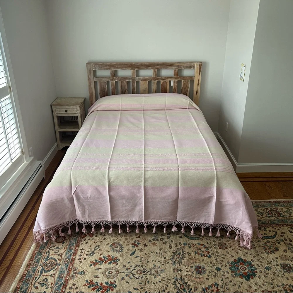 Hand Loom  Queen Size Cotton Bedspread.